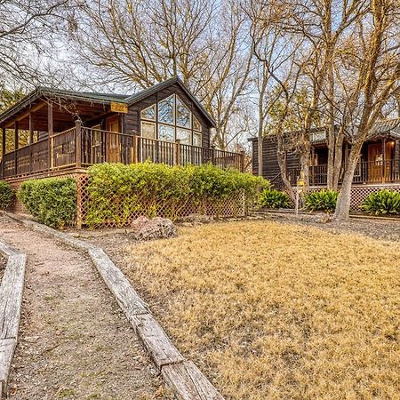 The Plum @ Mendelbaum Winery Guest Cabins Villa Fredericksburg Exterior photo