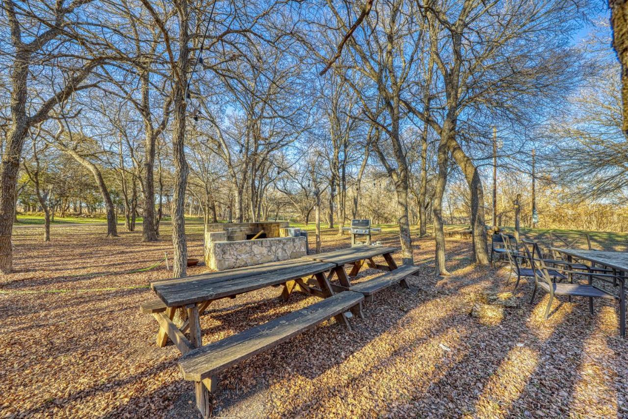 The Plum @ Mendelbaum Winery Guest Cabins Villa Fredericksburg Exterior photo