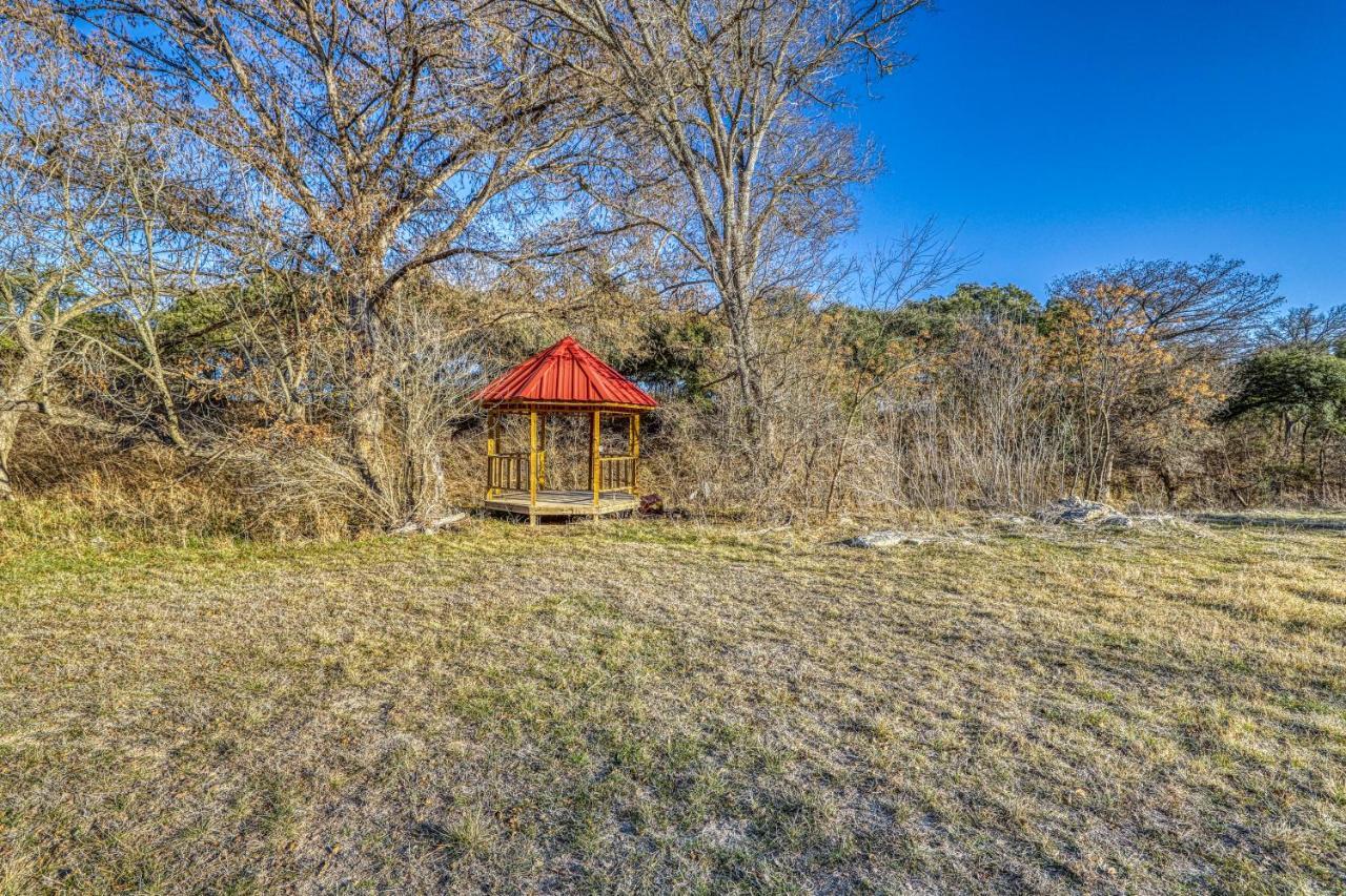 The Plum @ Mendelbaum Winery Guest Cabins Villa Fredericksburg Exterior photo